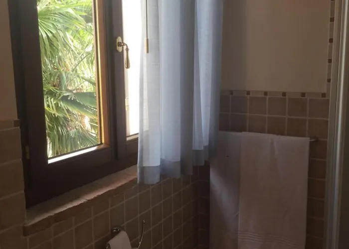 فندق La Dei Gagliardi لوغو