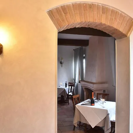 Hotel La Dei Gagliardi 3*